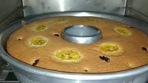 Panggang bolu hingga matang dan mengembang selama 40 menit. Resep Bolu Pisang Panggang Ala Ny Liem Yang Super Lembut