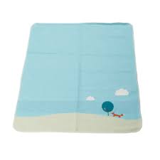 Ab wann kann ein baby mit bettdecke schlafen? David Fussenegger Babydecke Stick Fuchs Jade 70 X 90 Cm Babymarkt De