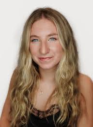 Randi Collins's Instagram, Twitter & Facebook