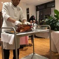Es gibt auch parkplätze in der nähe von peking enten haus, wenn du lieber mit dem auto hinfährst. Peking Enten Haus Chinesisches Restaurant In Hamburg
