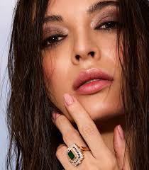 Model Ksenia Zubkova added a new photo.