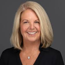 Sonja Wise's Instagram, Twitter & Facebook