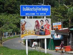 Kota ini termasuk dalam daftar warisan dunia oleh unesco karena berhasil melestarikan warisan dari colonial inggris pada abad ke 18. Tempat Menarik Di Padang Besar