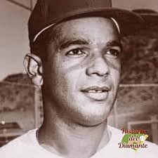 UnDiaComoHoy 19 de abril de 1939, nace en Caracas, Gustavo Gil, "El  Maestro", camarero y uno de los grandes bateadores de la pelota venezolana.  Con una dilatada carrera en la LVBP, Gustavo