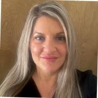 40+ "Streeper" profiles