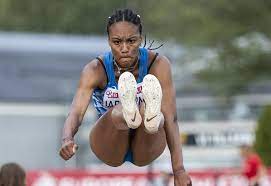 Al primo salto con la pioggia ero 'impanicata', pensavo non sarei riuscita a saltare. Salto In Lungo Larissa Iapichino Allo World Indoor Tour Di Karlsruhe Corriere It