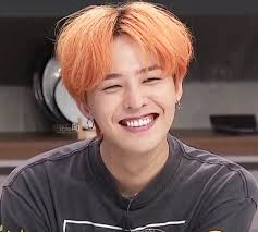 Pin de Lucy Flood em G Dragon em 2025