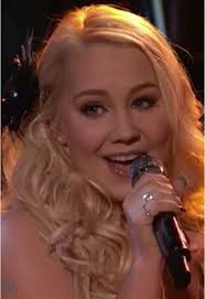 RAELYNN Performs 'Boyfriend'