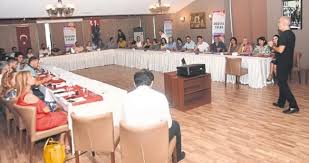 Maksat kendini tanıtmak