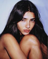 Female photographer seeking collaborations in Las Vegas