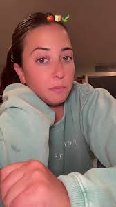 Big paper plate gal!! Perfect night for tomato soup 🍅🍞🥖#fyp #fall #recipe