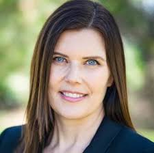 How long are people waiting for responses from customer services