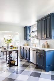 These kitchens have an elevated sense of style that leaves your eyes and your bellies satisfied. Cue The Color Kitchens That Rock The Rainbow Interior Design Kitchen Kitchen Remodel Kitchen Decor