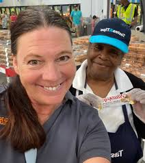 Team Stuckey's was coast-to-coast (well… Georgia-to-Georgia Coast)  yesterday—popping up in 9 Sam's Clubs in one day to share the pecan love!  🛒 Shout-out to our CEO, RG Lamar and our SVP of