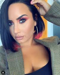 Demi Lovato Kardashian y el posado con el bañador 'transparentoso' de la  discordia