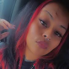 Stream Mila Rivera music