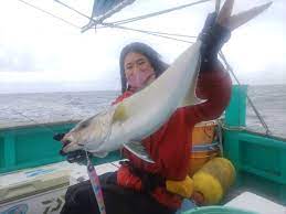めぐめぐ さんの 2022年05月10日のカンパチの釣り・釣果情報(東京都 - 八丈島) - アングラーズ | 釣果400万件の魚釣り情報サイト