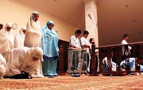 Pada kesempatan ini akan dibahas tentang bacaan niat shalat sunnah rawatib (qobliyah dan ba'diyah) lengkap bahasa arab, latin dan artinya. Petunjuk Lengkap Dan Keutamaan Shalat Qabliyah Ba Diyah Tuntunan Ibadah Laduni Id