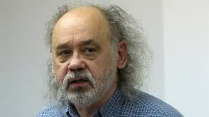 John Bok potyčkou nespáchal trestný čin. Soud přihlédl i k facce Macka