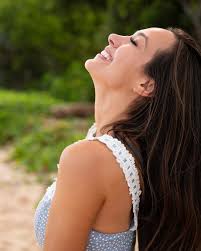 Iris Kendall Age: 25 Hometown: Los Angeles, California Are you rooting for  Iris? #loveisland #loveislandusa #peacock