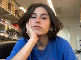 Christina Guinn's Instagram, Twitter & Facebook