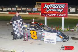 STEPHEN SCHEEL GRABS FEATURE WIN