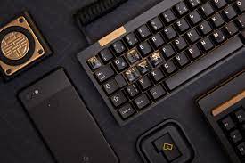 Wir haben unterschiedliche produzenten ausführlichst getestet und wir präsentieren unseren lesern hier unsere testergebnisse. Matte Black And Brass All The Things Mechanicalkeyboards