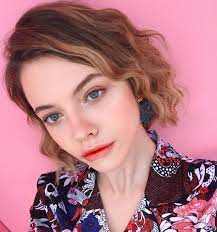 mne uzhe 40 a ya vse eshyo vedu instagram v svoyom chudesnom kostyumchike hair beauty short hair styles beauty