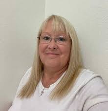 Kathy Schreiner's Instagram, Twitter & Facebook