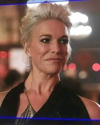 Ted Lasso Season 1 making up the fabulous Hannah Waddingham. #TedLasso