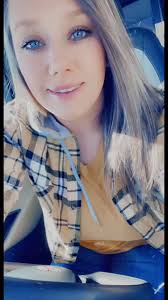 Michelle Whitt (@michellewhitt)