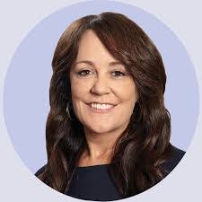 Shana Carr's Instagram, Twitter & Facebook