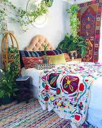 63 Awesome Bohemian Bedroom Ideas On A Budget Go Diy Home Bohemian Bedroom Design Retro Bedrooms Bohemian Bedroom