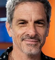 Rafael Ferro: a career of range and dedication in acting