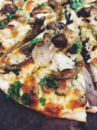 What if you can eat pizza without feeling guilty, lethargic or gaining weight? White Chicken Alfredo Cauliflower Crust Pizza Made With Baked Chicken Trader Joe S Ve Cauliflower Pizza Crust Recipe Chicken Alfredo Cauliflower Pizza Recipe