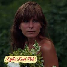 Lauren Turk's Instagram, Twitter & Facebook