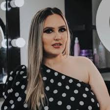 Mariela Gomez's Instagram, Twitter & Facebook