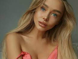 honored to be your cover girl @marieclaire_la ♡ thank you for having me  such an amazing team @sarahkrickphotography @jaredellner @bykileyfitz  @jentioseco