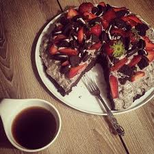 Oreo Ile Enfeslesen Cilekli Pasta Gida Pasta Tarifleri Pasta