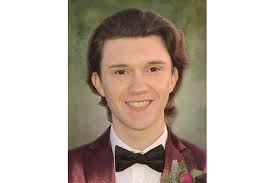 Alec Cavins Obituary (2002