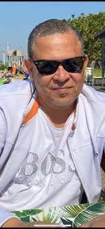 Leo checking out his birthday purresents.