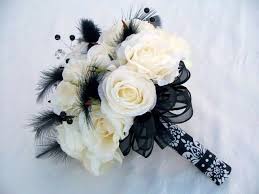 Black Wedding Bouquet Ideas Hochzeitsblumen Weiss Brautstrauss Weiss Hochzeit Blumenarrangements