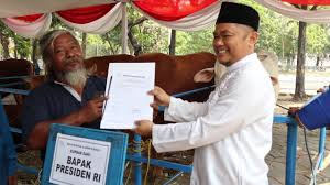 Video tutorial kali ini saya membahas bagaimana membuat kupon daging kurban dengan menggunakan excel, untuk membuat kupon di excel kami menggunakan fungsi. Tak Pakai Kupon Daging Kurban Jokowi Di Surabaya Dibagi Door To Door Kumparan Com