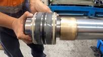 VOLVO EC290BLC Excavator Boom Cylinder Rebuild