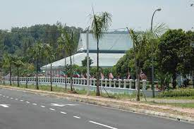 Dewan bahasa dan pustaka (dbp) atau nama asalnya balai pustaka ditubuhkan pada 22 jun 1956 di johor bharu, johor sebagai sebuah jabatan pada tahun 1977, dbp mengembangkan sayapnya ke malaysia timur dengan membuka dua pejabat di di kota kinabalu, sabah dan di kuching, sarawak. Dewan Bahasa Dan Pustaka Kota Kinabalu Mapio Net