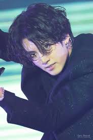 Your browser does not support video. Bts S Jungkook Has Rocked Both Short Hair And Long Hair And He Looks Gorgeous With Both Styles Koreaboo Bts Jungkook Long Hair Styles Foto Jungkook