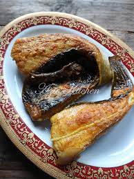 Masakan yang cukup simple dan sederhana, ikan pari jadi menjadi. Ikan Pari Bakar Dengan Air Asam Pencicah Azie Kitchen
