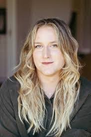 Ashley Singerman's Instagram, Twitter & Facebook