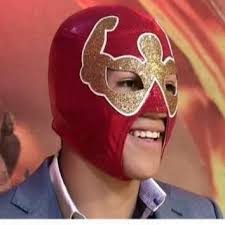 Brazo de oro is part of the alvarado wrestling family, with his father shadito cruz siring brazo de plata, el brazo, brazo cibernético, super brazo and brazo de platino. Facebook