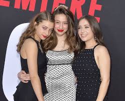 Odessa zion segall adlon (born june 17, 2000), also known as odessa a'zion, is an american actress. Odessa A Zion 12 Facts About The Grand Army Star You Should Know Popbuzz